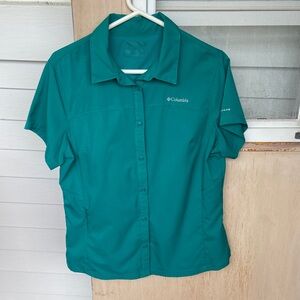 Columbia Turquoise Button-Up Shirt